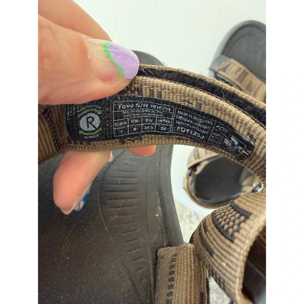 Teva Hurricane XLT2 Sport Sandals Mens 7 Womens 9 Olive Brown 1019234